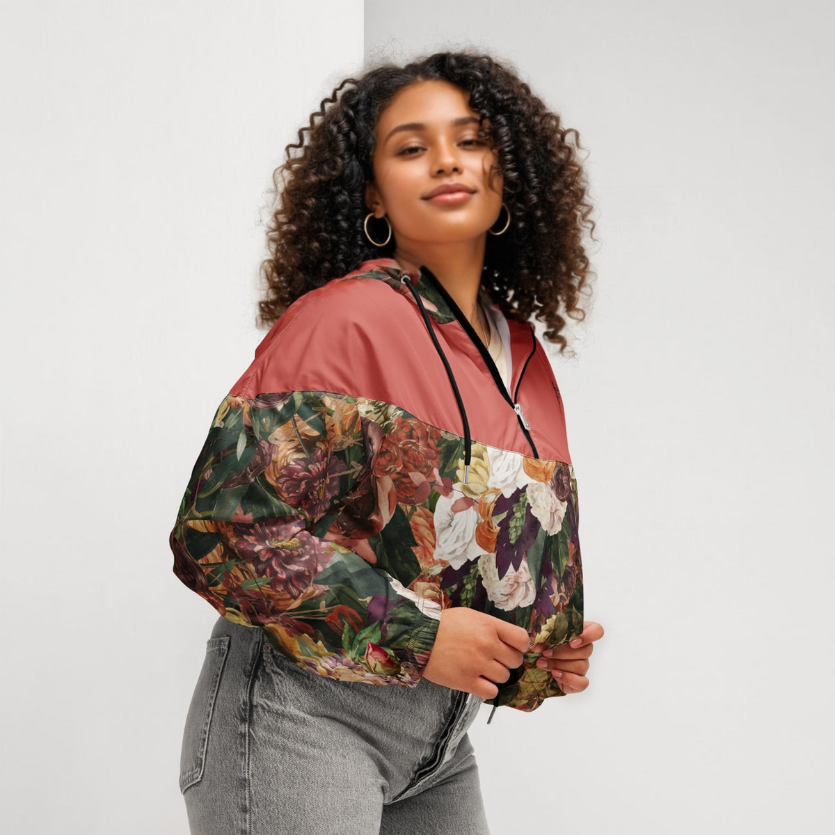 BAROQUE Women’s cropped windbreaker
