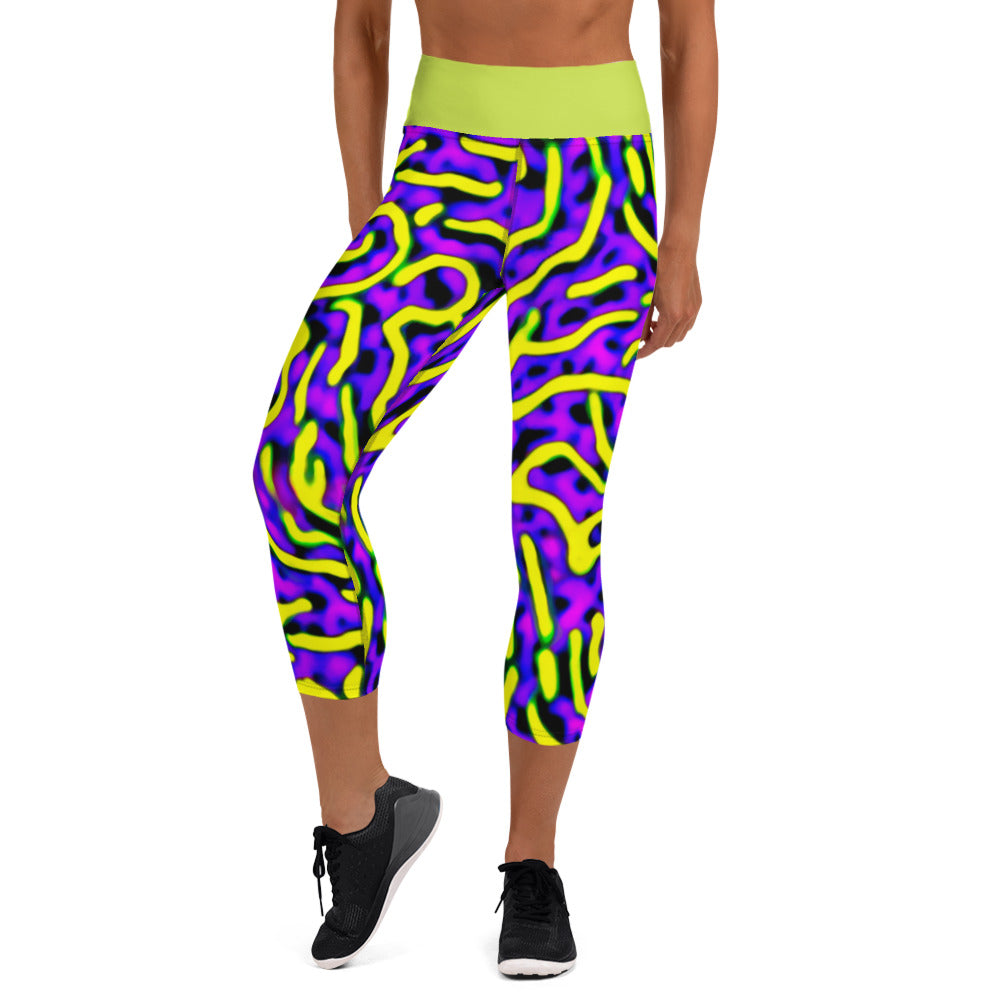 Quantum Yoga Capri Leggings (contrast waistband)